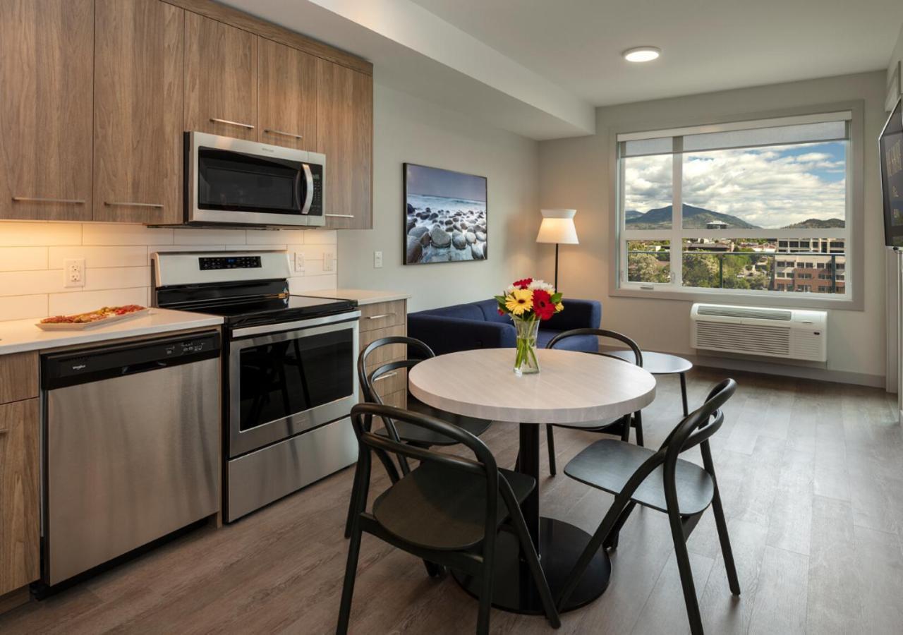 The Shore Kelowna Exterior photo