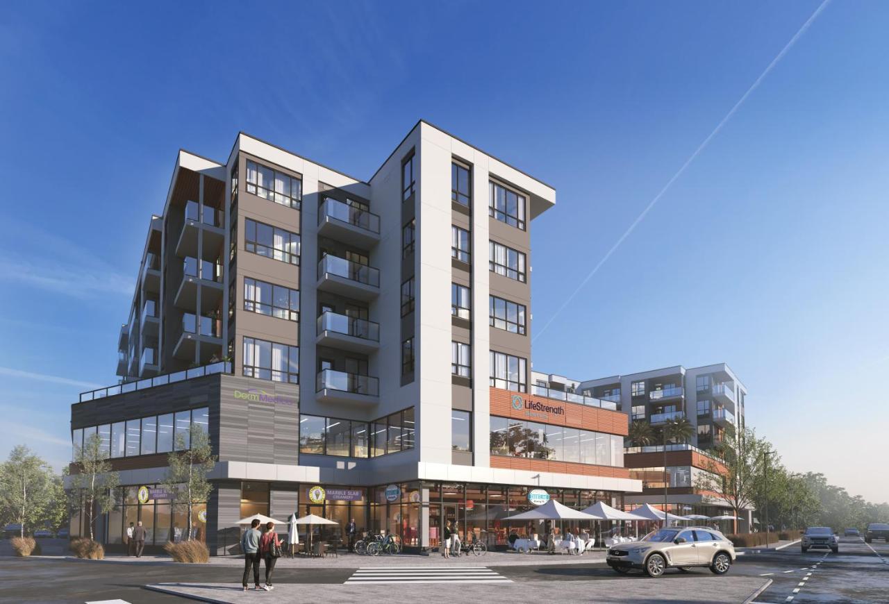 The Shore Kelowna Exterior photo